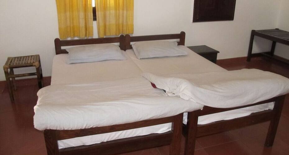 Hotel Vaibhav Deluxe Lodge, Chitradurga 3